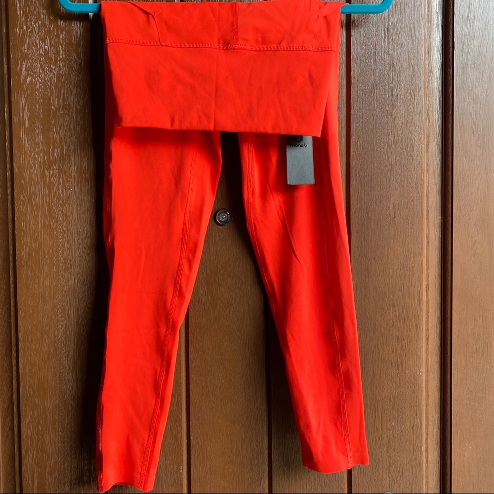 NWT XS Mono B Leggings
